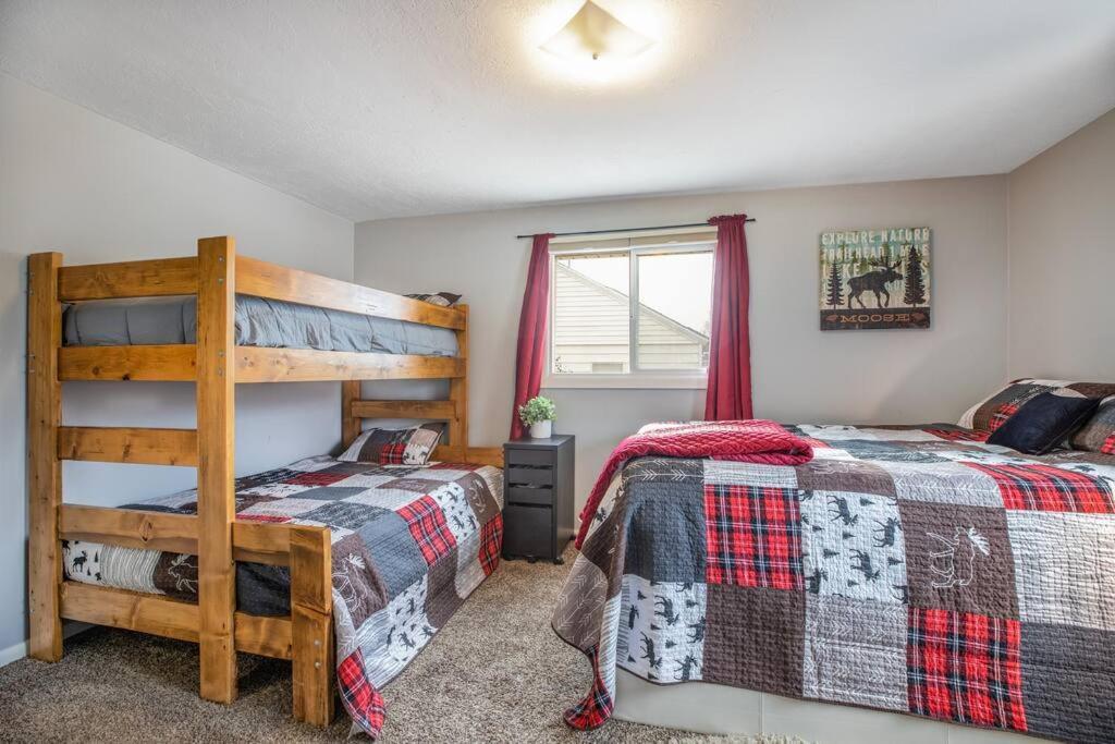 Pet Friendly Millcreek Home Close To Downtown/Mtns Salt Lake City Exterior photo