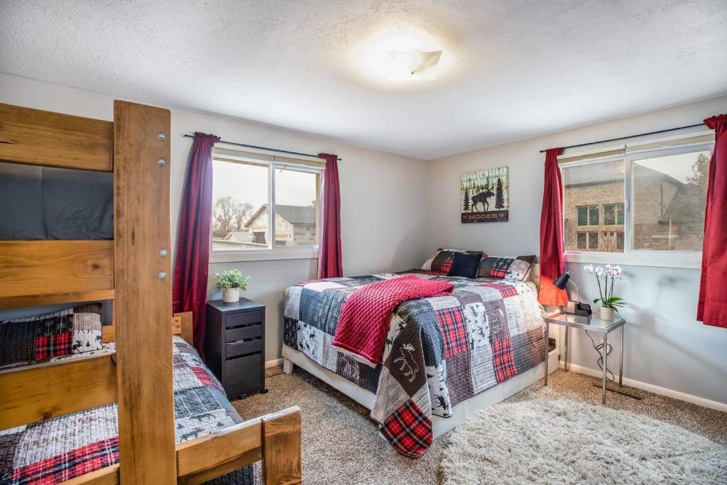 Pet Friendly Millcreek Home Close To Downtown/Mtns Salt Lake City Exterior photo