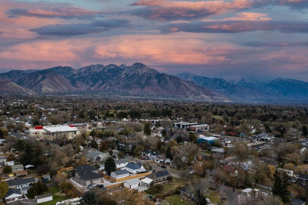 Pet Friendly Millcreek Home Close To Downtown/Mtns Salt Lake City Exterior photo